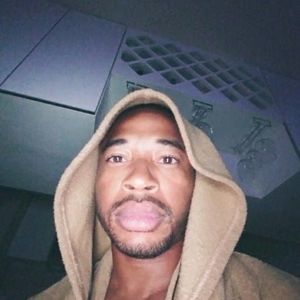 Meet your Posher, Zay